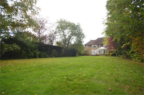 Uphill Road, Mill Hill